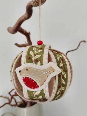 Christmas Bauble with Louise Nichols